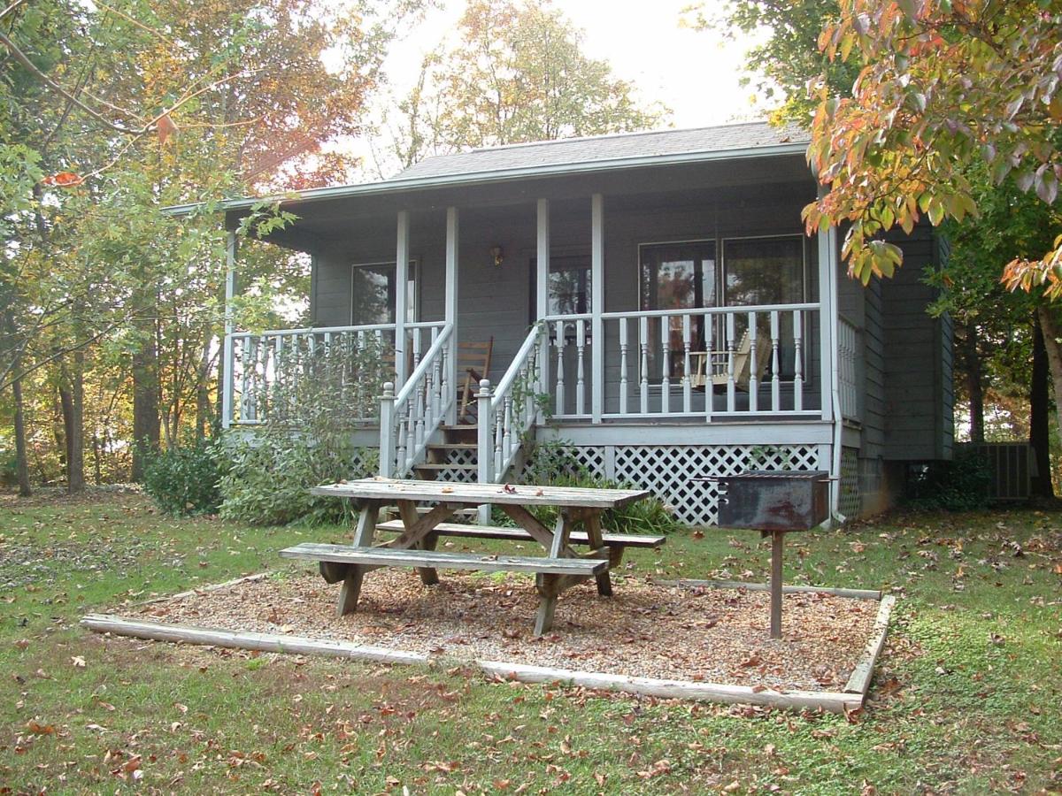 | Blue Mountain Mist Country Inn