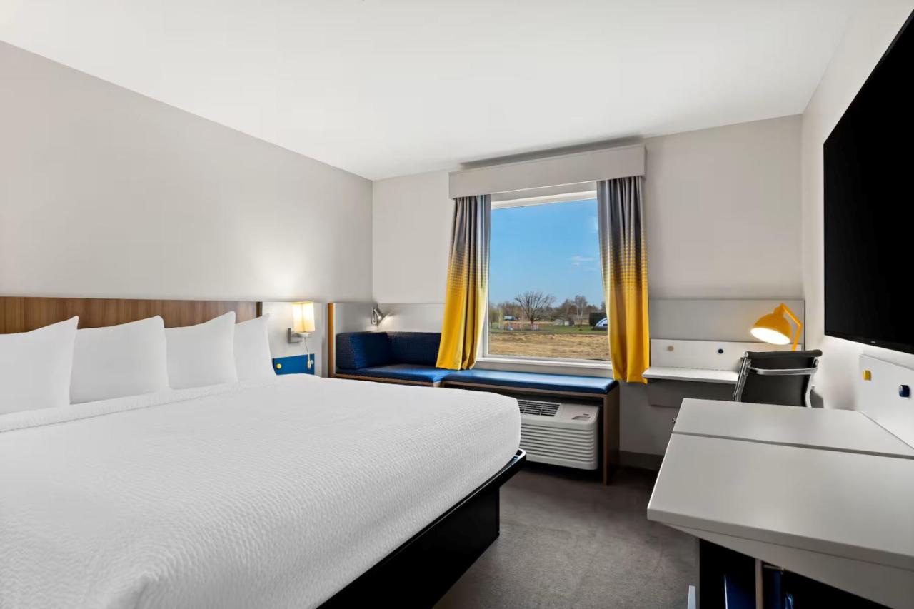 | Microtel Inn & Suites by Wyndham George