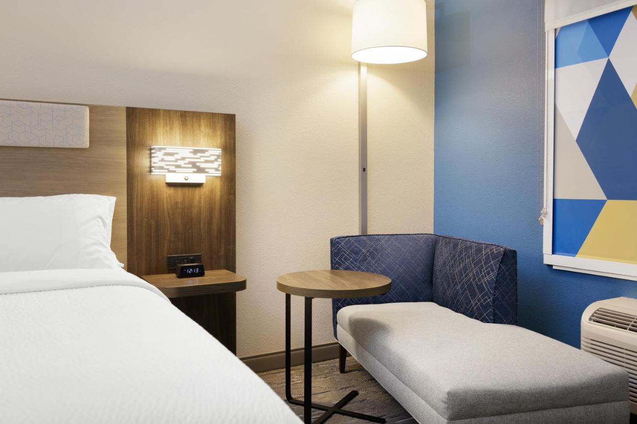 | Holiday Inn Express Los Angeles Airport Hawthorne, an IHG Hotel