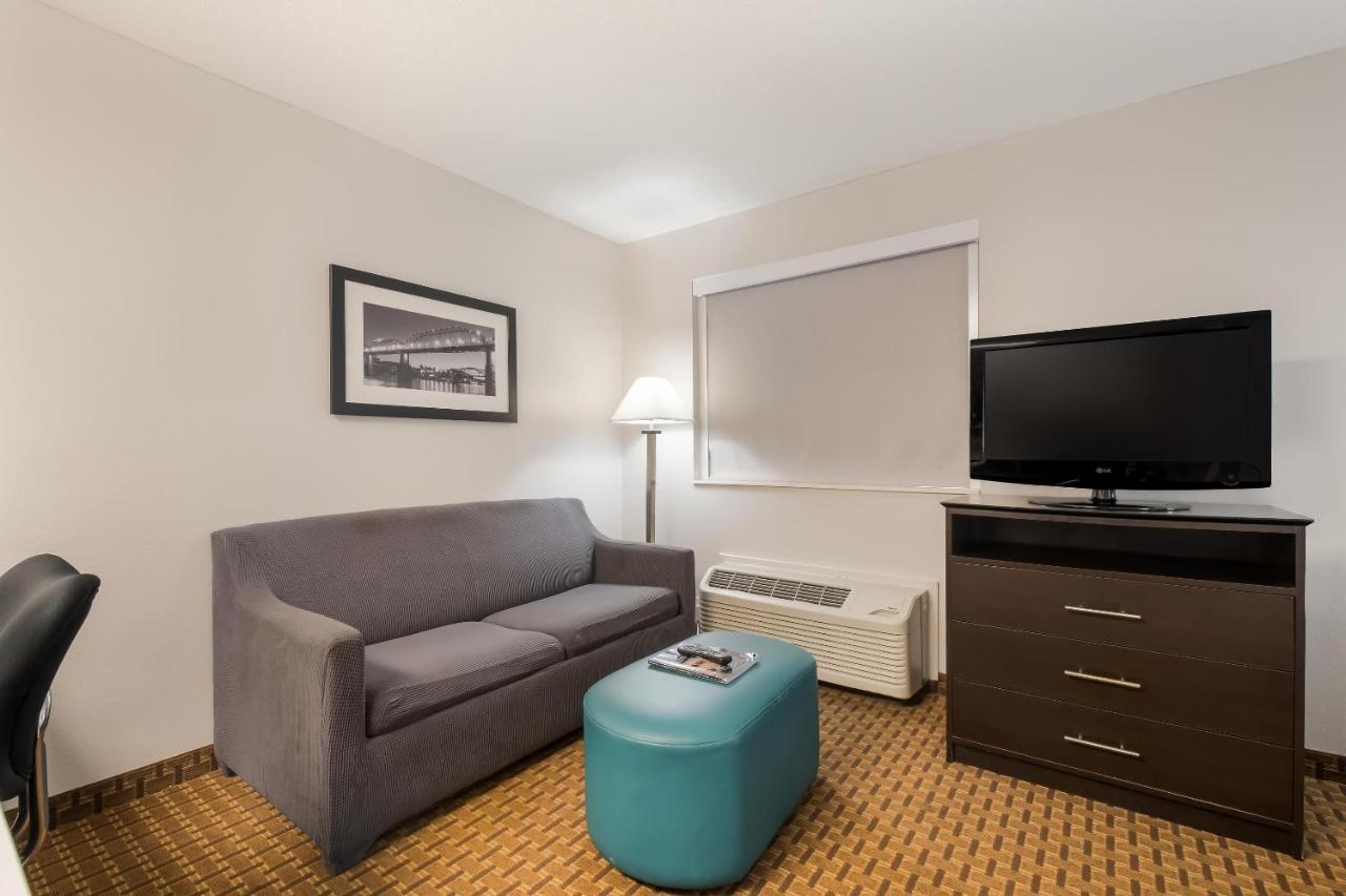 Queen Suite - Non-Smoking at MainStay Suites Chattanooga Hamilton Place
