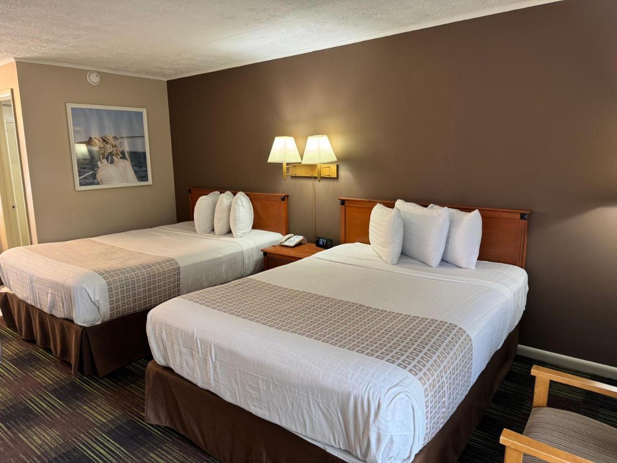  | South Shore Inn