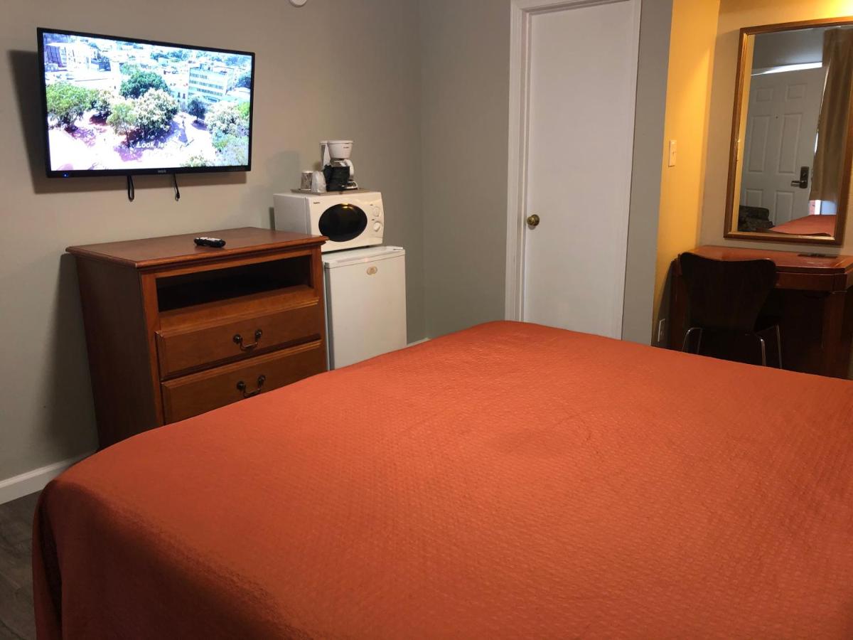 | Alpine Inn & Spa