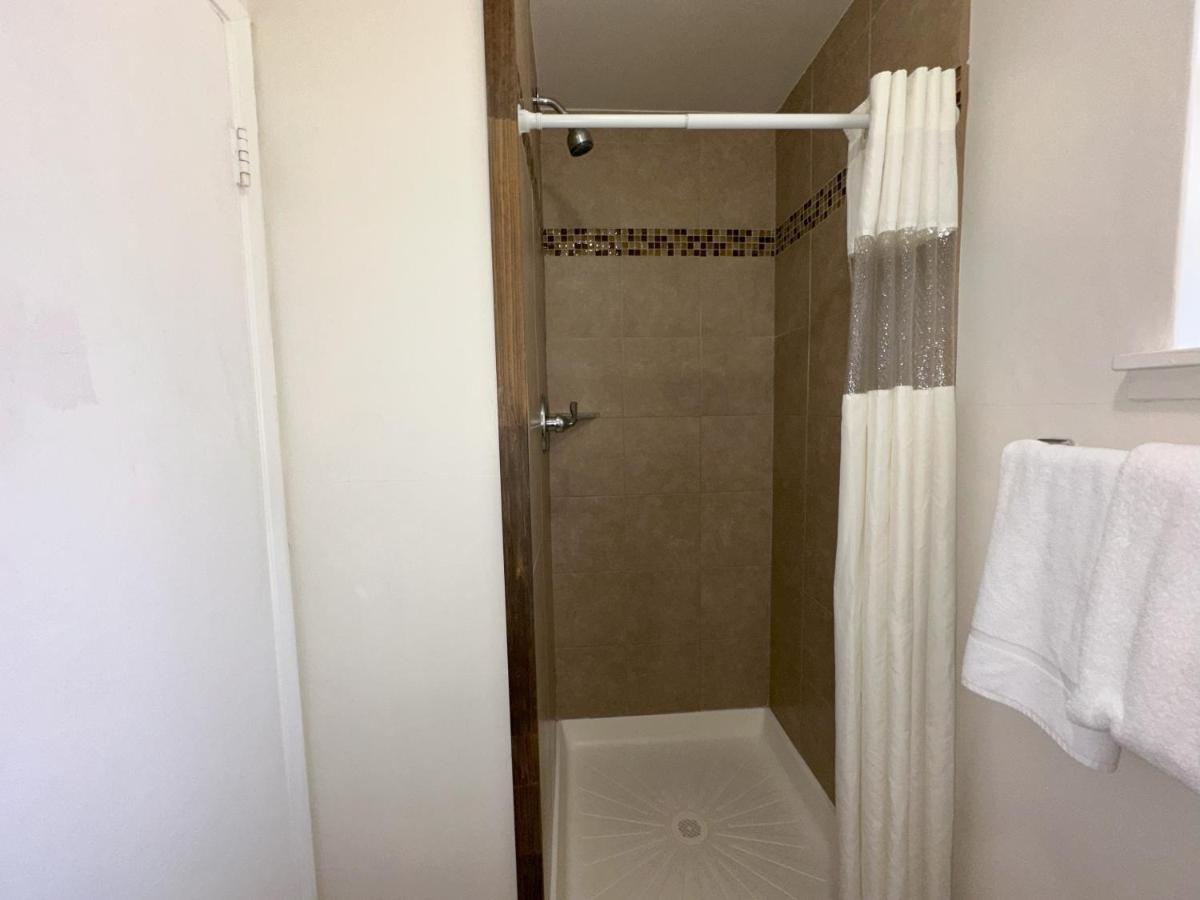 | Alpine Inn & Spa