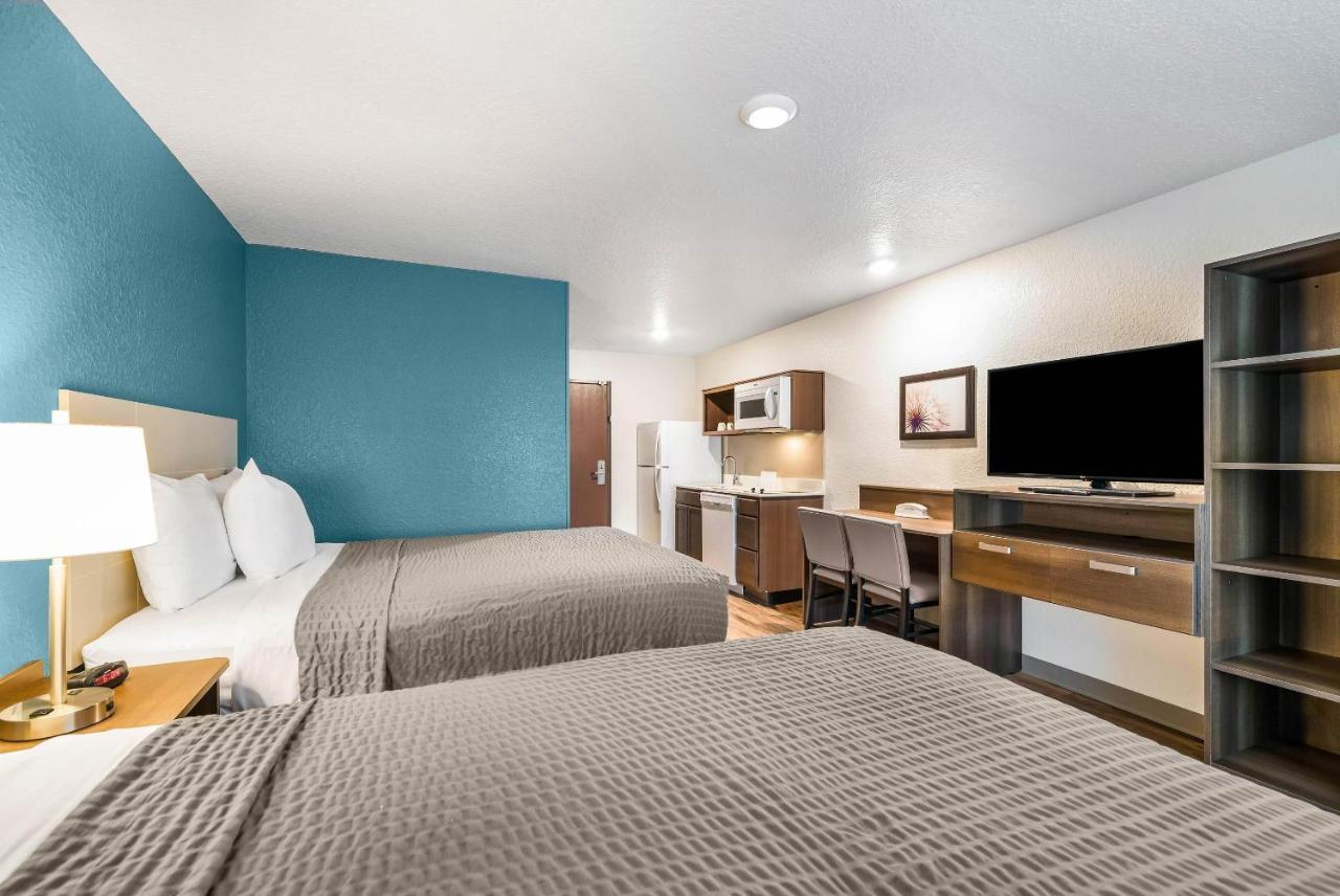 Queen Room with Two Queen Beds - Accessible/Non-Smoking at WoodSpring Suites Davenport FL