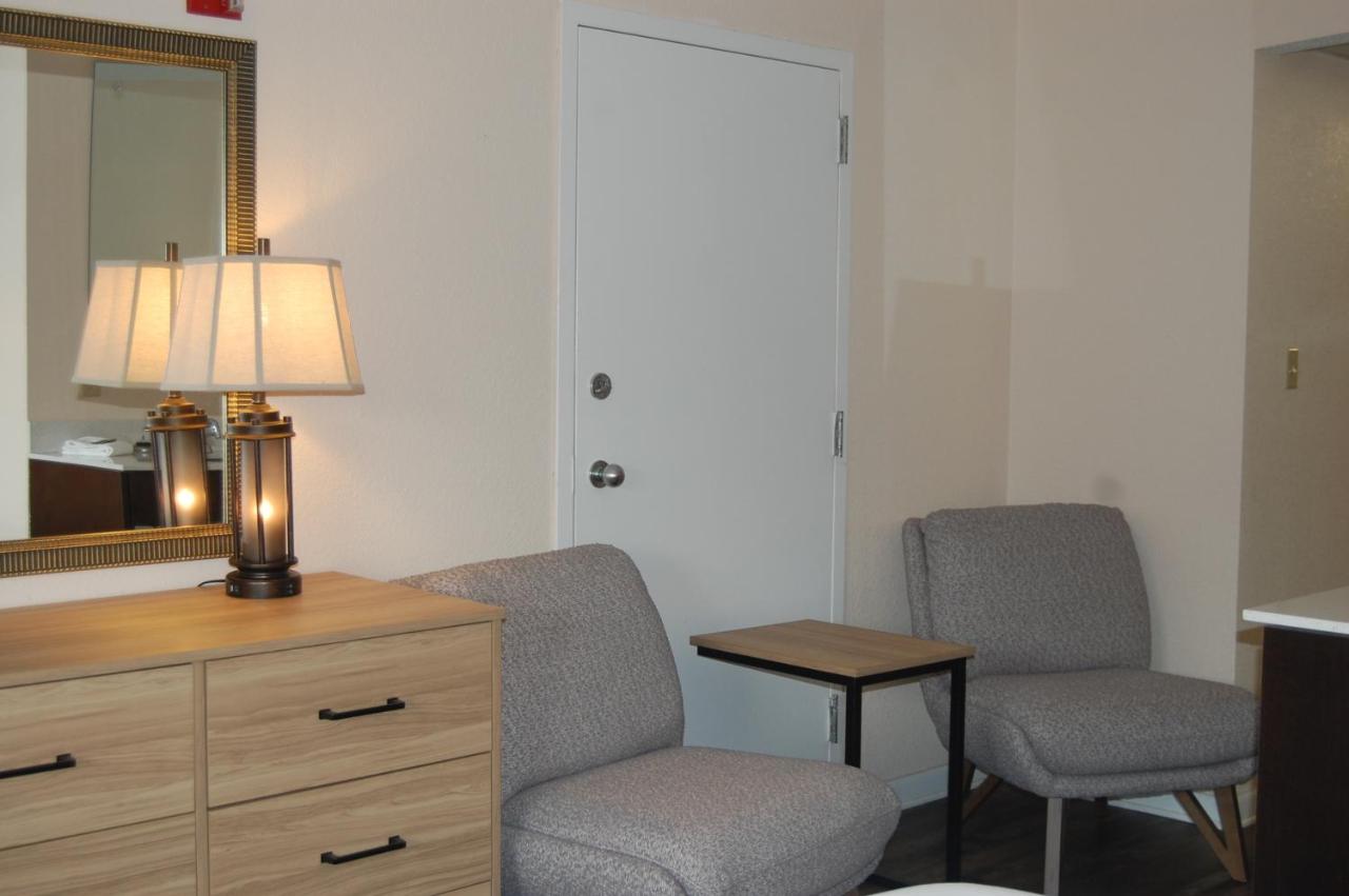 Suite with King Bed, Fireplace at Vacation Lodge