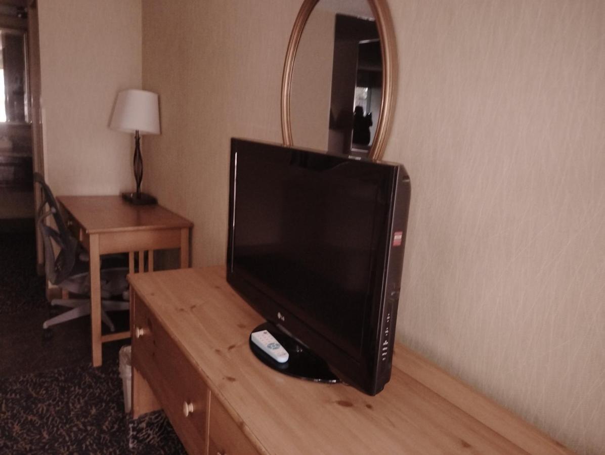 Queen Room with Two Queen Beds - Non-Smoking at Quality Inn Deming