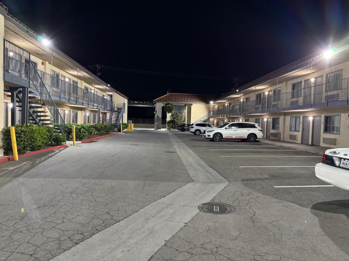  | Econo Lodge