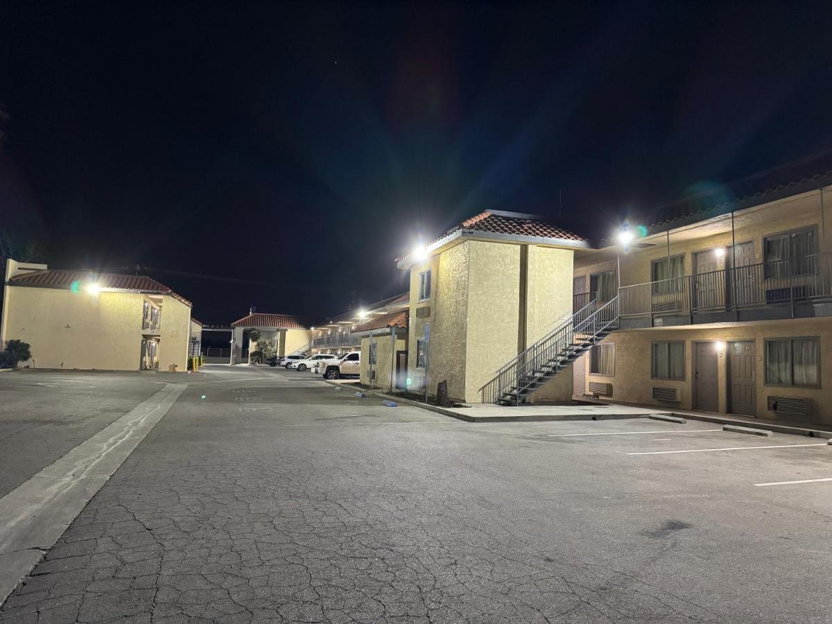  | Econo Lodge