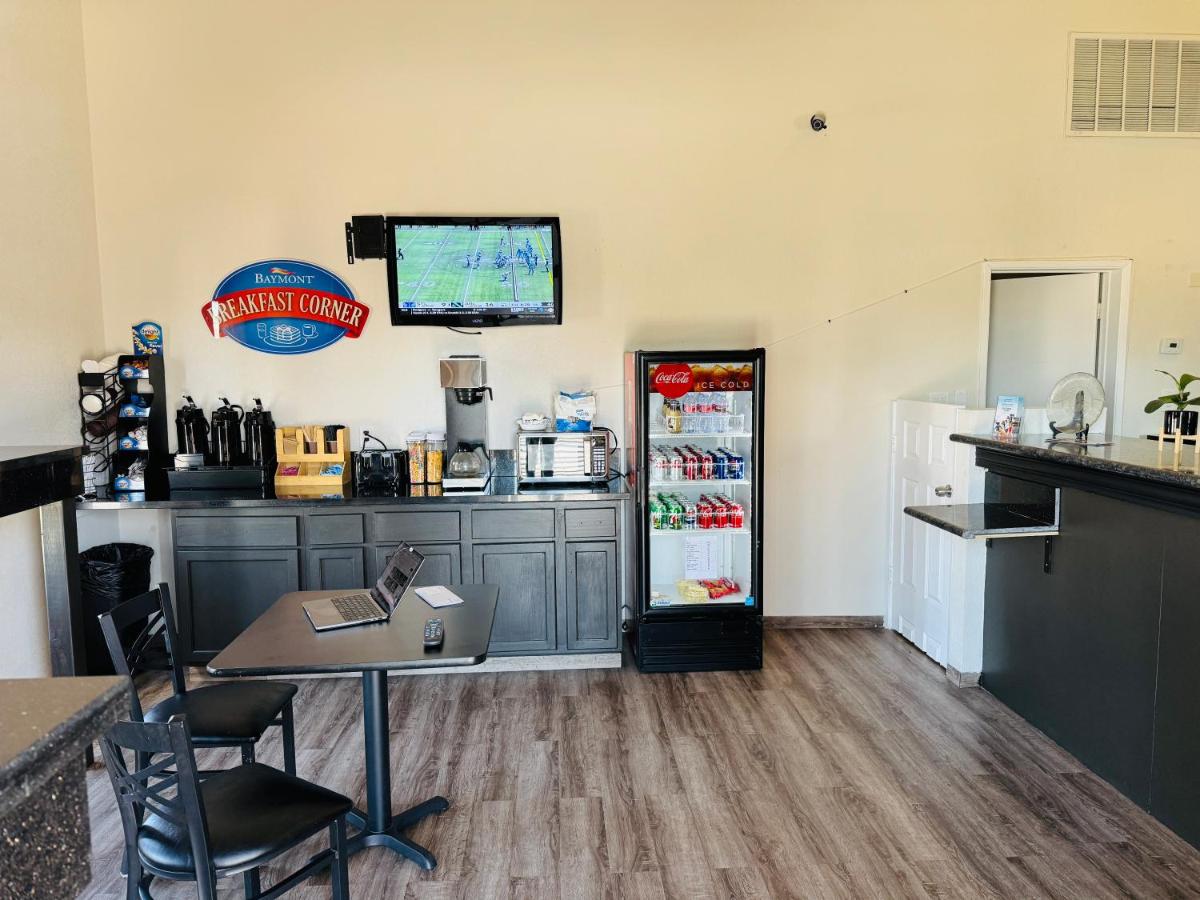  | Econo Lodge