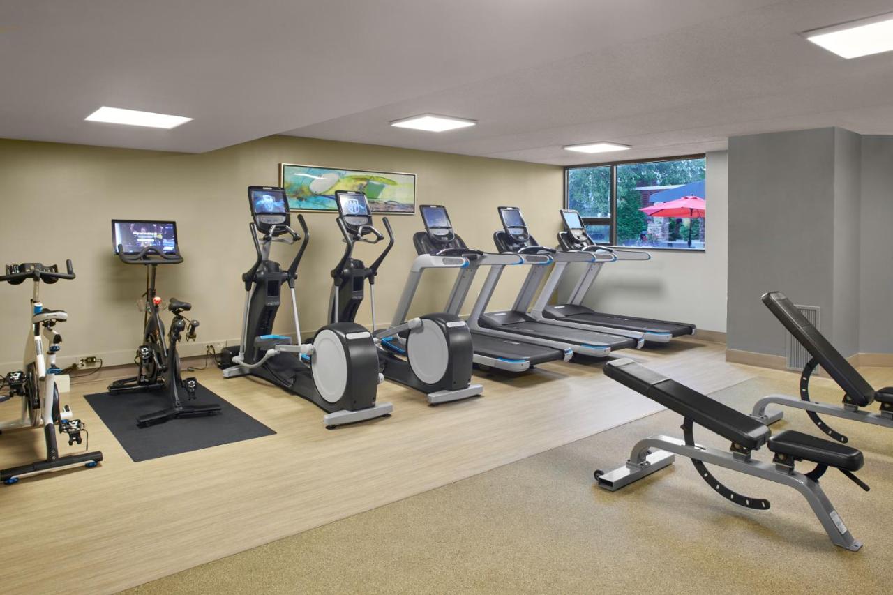 | Hilton Akron/Fairlawn