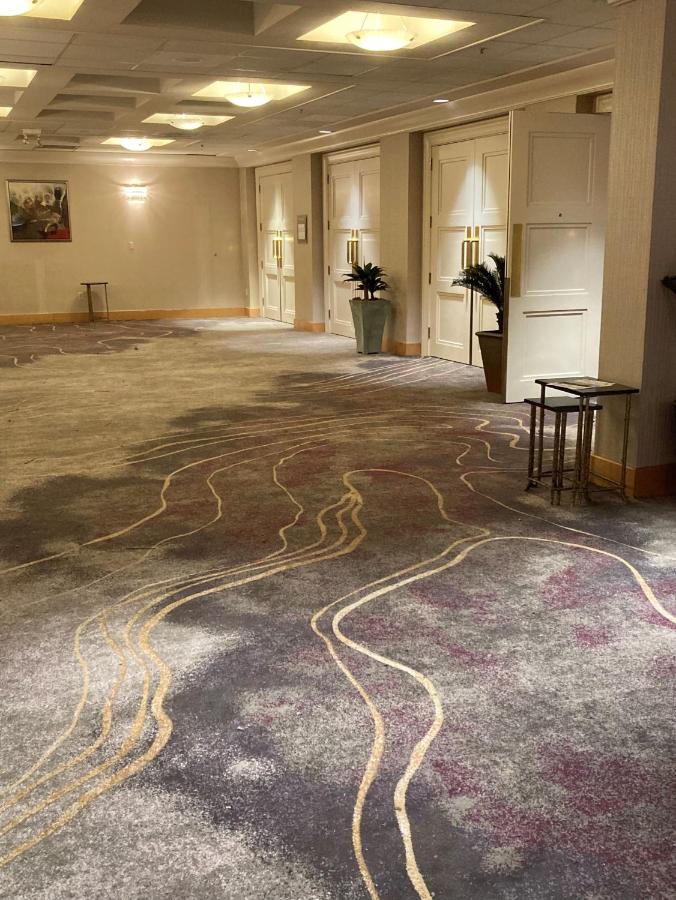 | Hilton Akron/Fairlawn