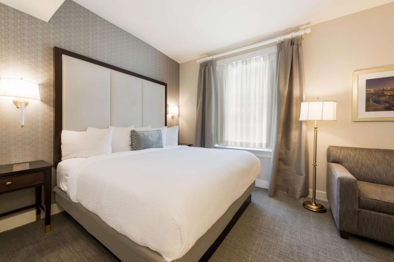 | Independence Park Hotel, Premier Collection