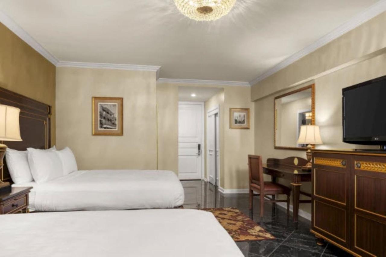 Superior Queen Room with Two Queen Beds at Hotel Mazarin