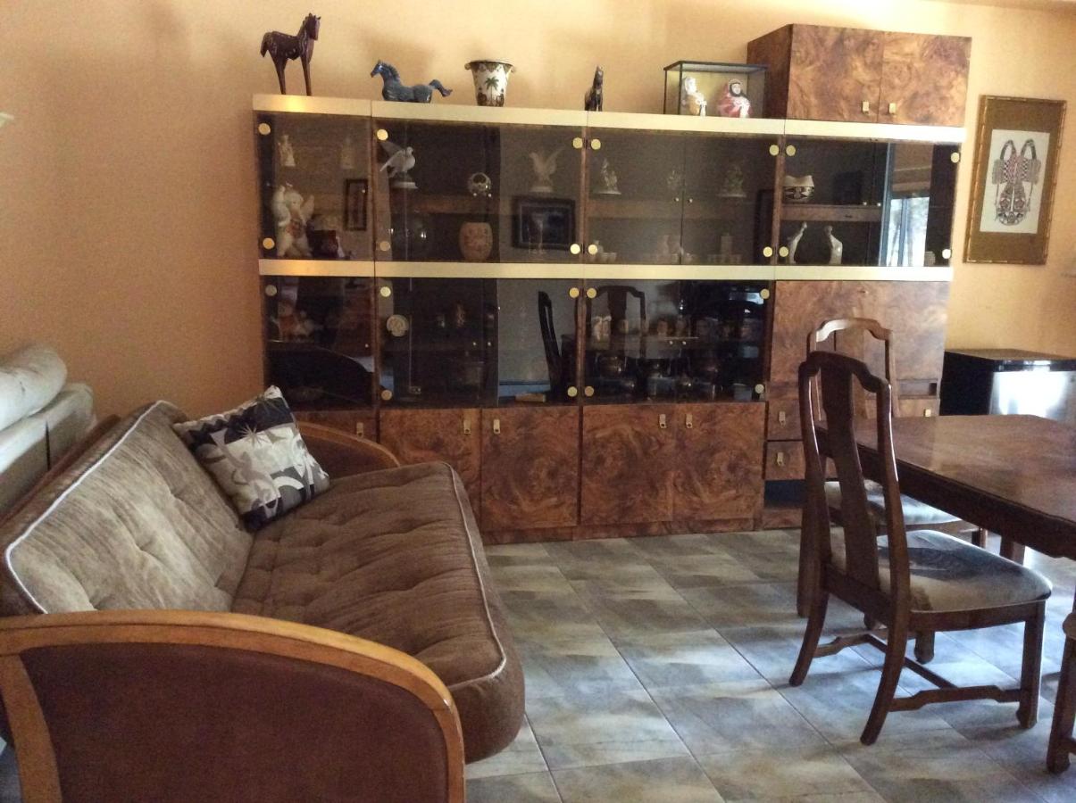 | Elktrace Bed and Breakfast