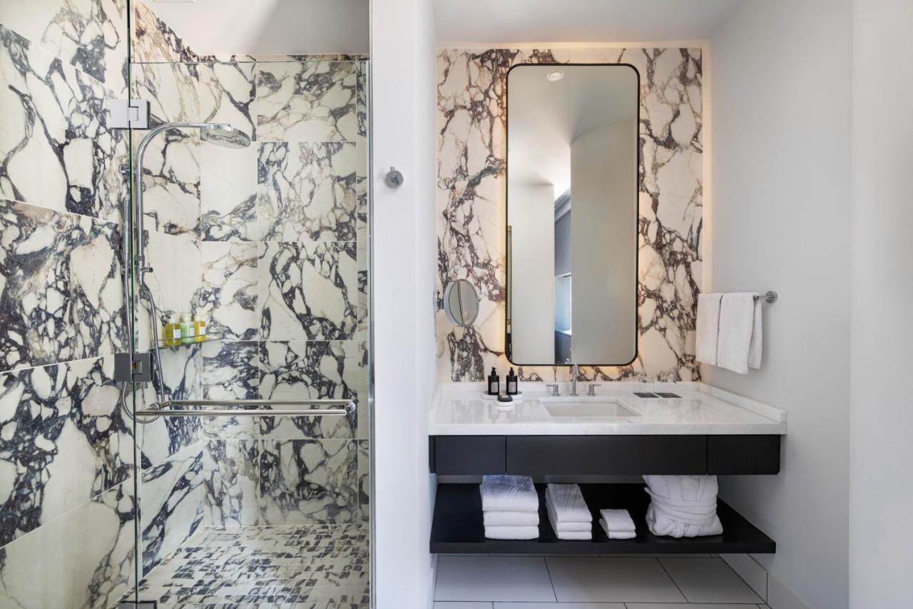 Wow Suite, 2 Bedroom Suite at W Austin