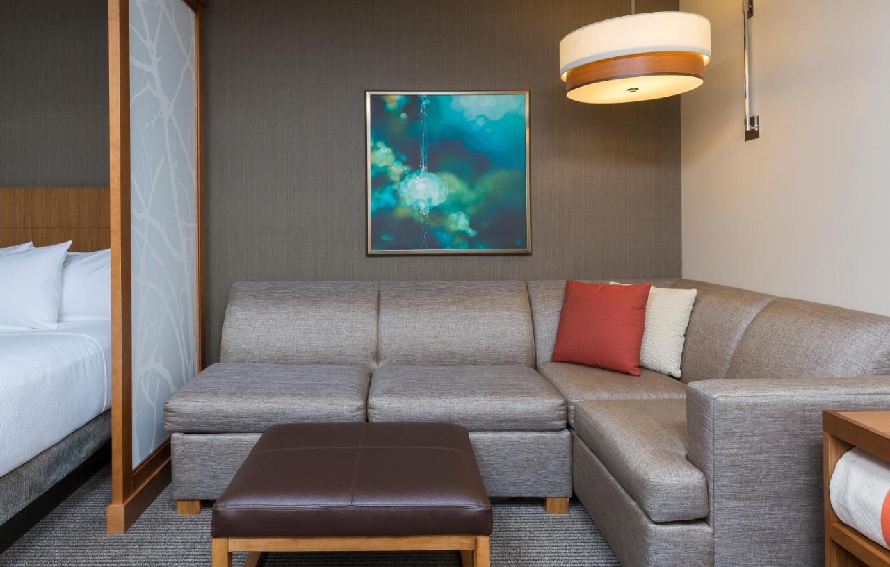 | Hyatt Place Canton