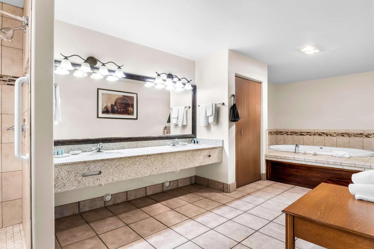 | Best Western Grande River Inn & Suites