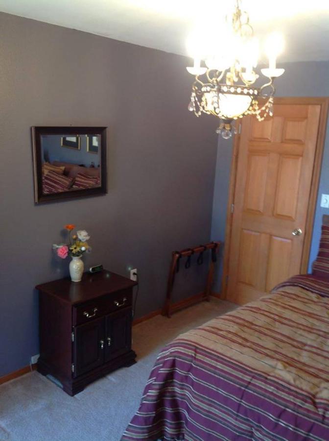 | A Hyde Away Inn B&B