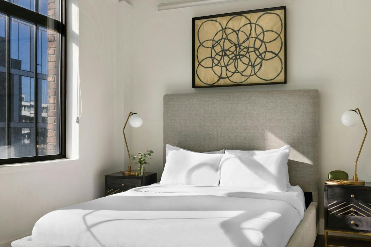 Queen Suite at Boulevard Stays Downtown Nashville