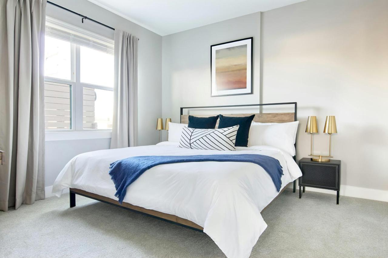 Two-Bedroom Suite at Sonder Belcourt