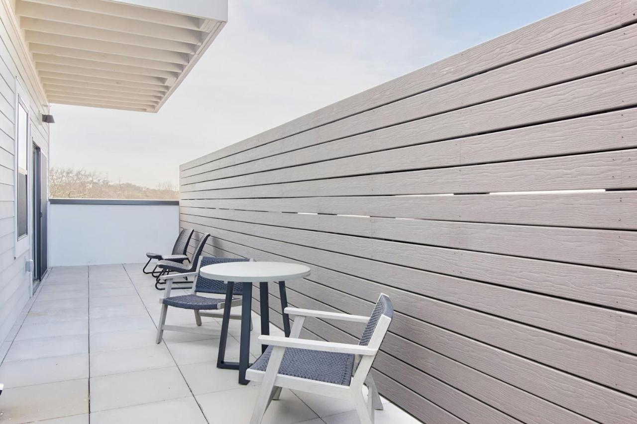 Two-Bedroom Suite at Sonder Belcourt