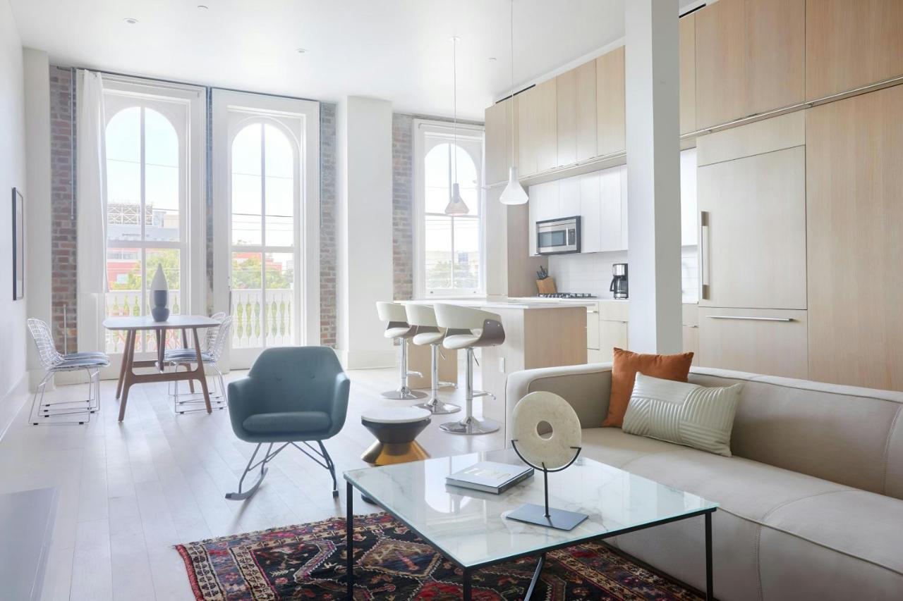 Suite with Balcony at Sonder Gravier Place