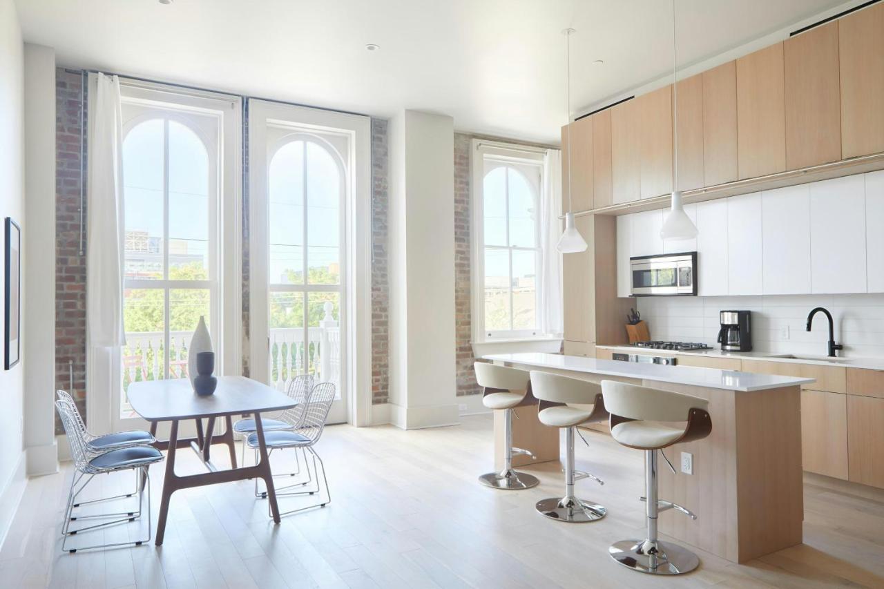 Suite with Balcony at Sonder Gravier Place