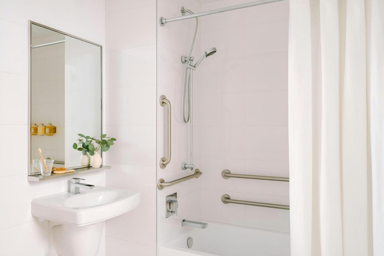 Three-Bedroom Suite at Sonder at One Platt