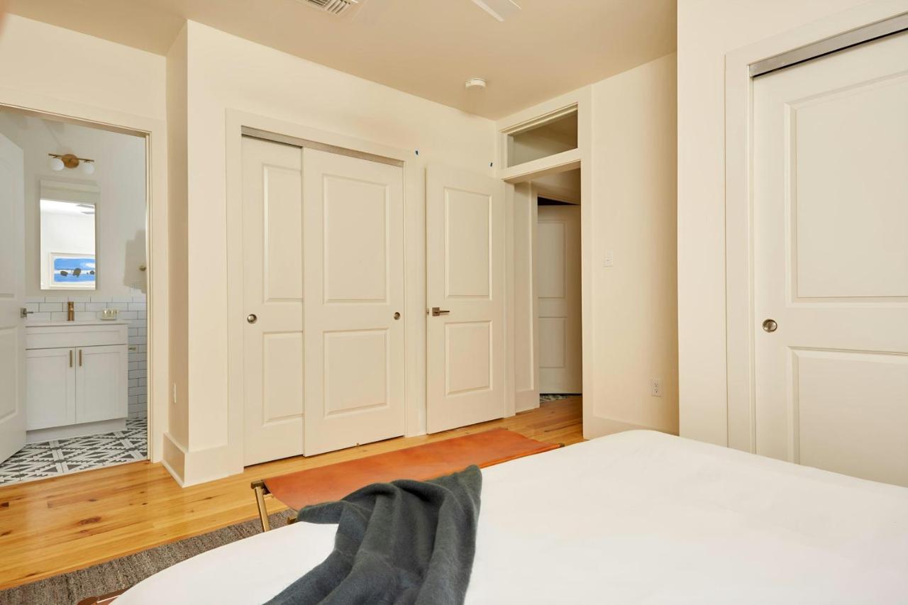 Superior Suite at The Louie Hotel New Orleans, Belvilla District 6 Formerly Sonder