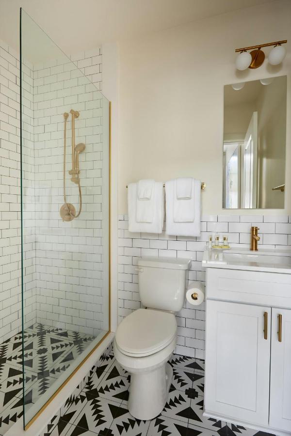 Three-Bedroom Suite at The Louie Hotel New Orleans, Belvilla District 6 Formerly Sonder