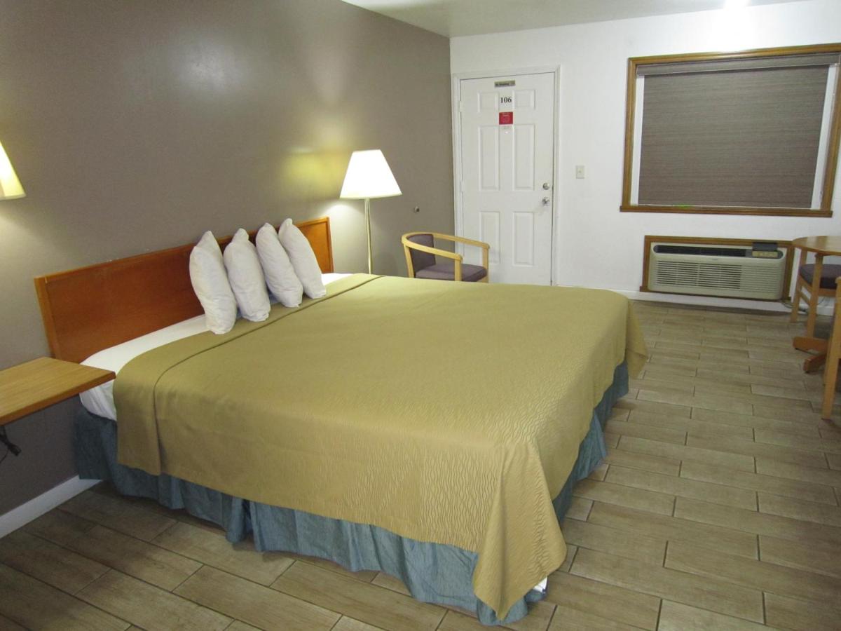 | Cassville Budget Inn