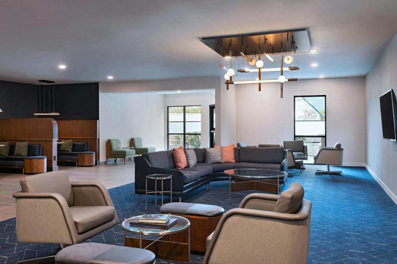 | Courtyard Houston The Woodlands