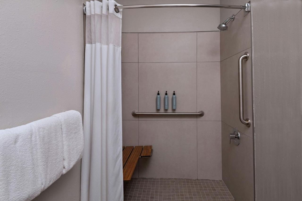 | Courtyard Houston The Woodlands