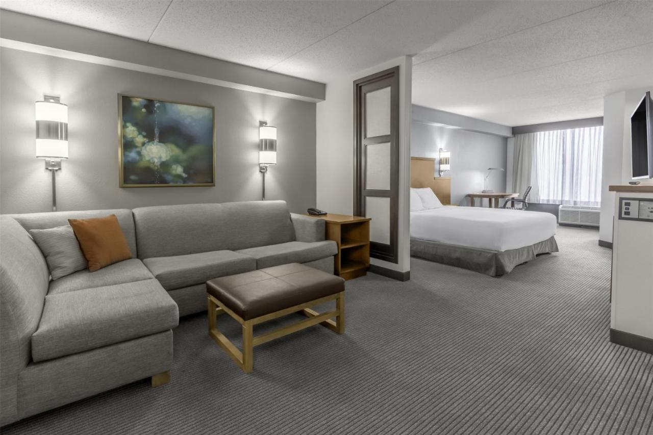 King Room with Roll-In Shower - Disability Access at Hyatt Place Charlotte Airport / Billy Graham Parkway