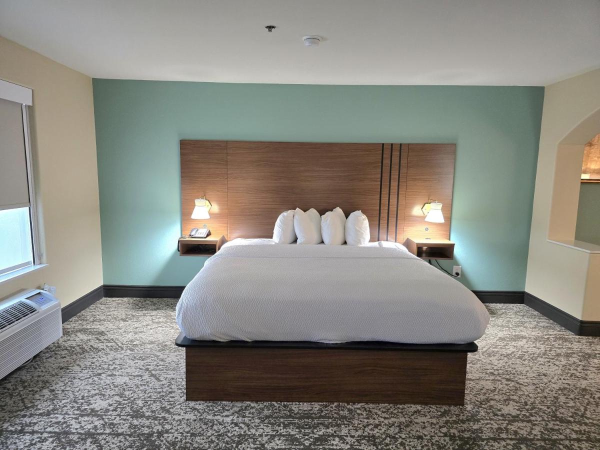 | Best Western Casa Villa Suites