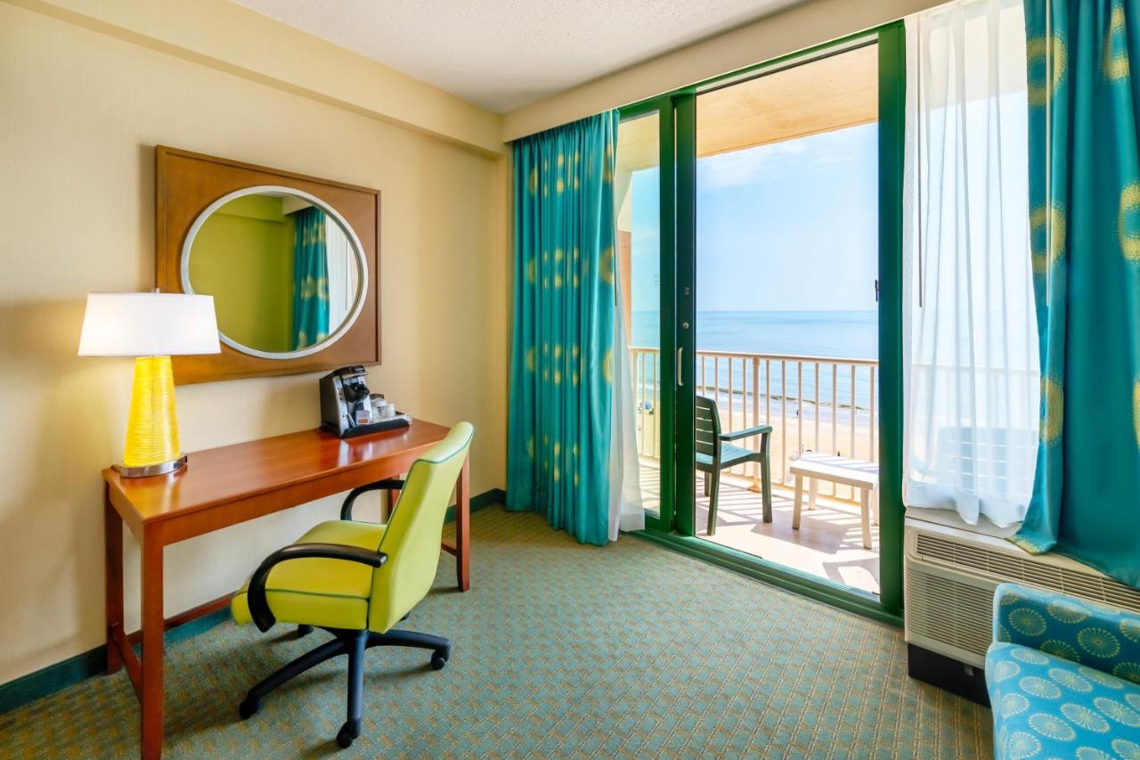 | Holiday Inn & Suites Virginia Beach North Beach, an IHG Hotel