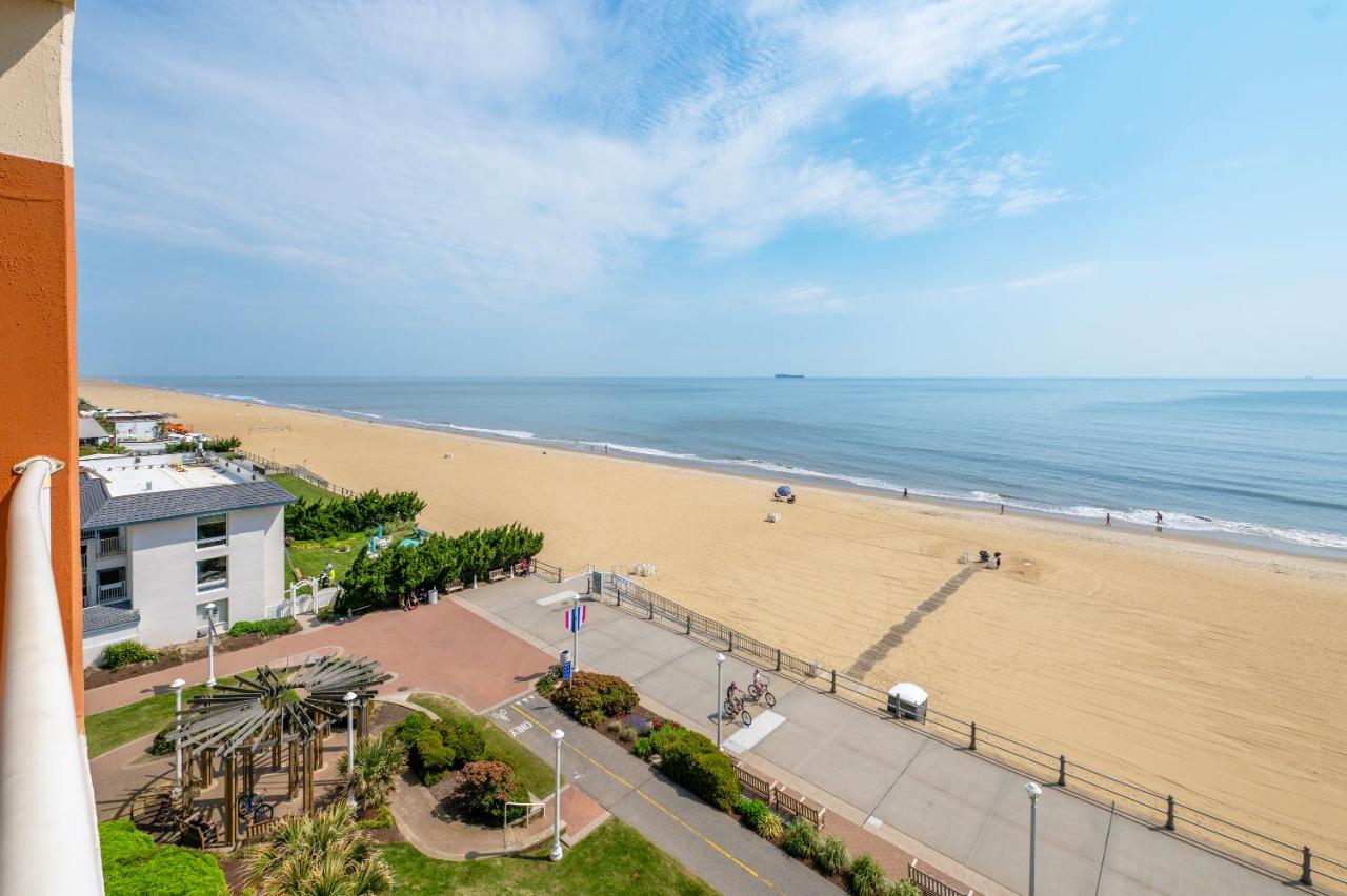 King Suite - Non-Smoking at Holiday Inn & Suites Virginia Beach North Beach, an IHG Hotel