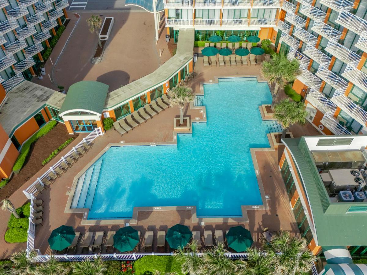 | Holiday Inn & Suites Virginia Beach North Beach, an IHG Hotel