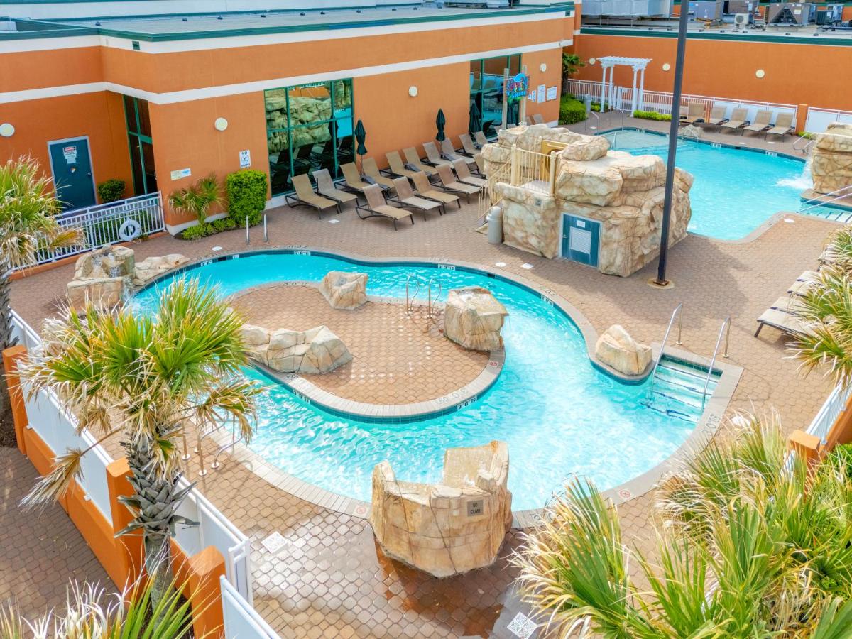 | Holiday Inn & Suites Virginia Beach North Beach, an IHG Hotel