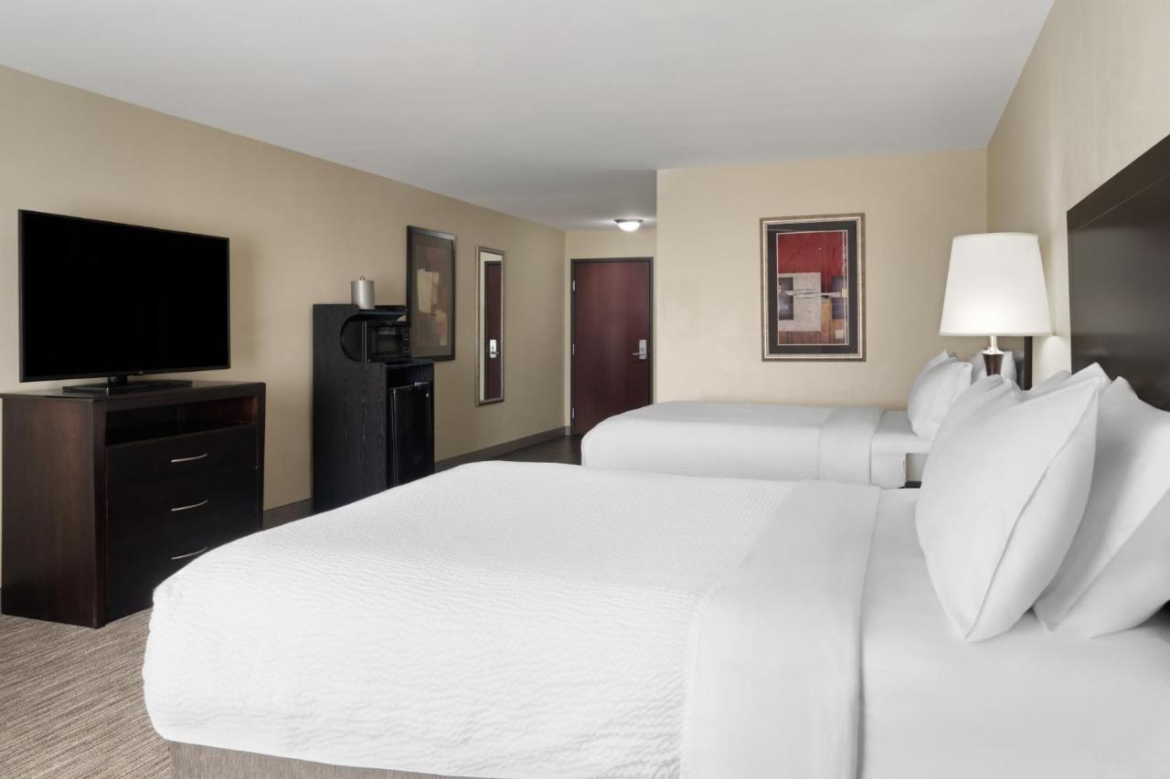 Queen Room with Two Queen Beds at Holiday Inn Express &Suites Snyder by IHG
