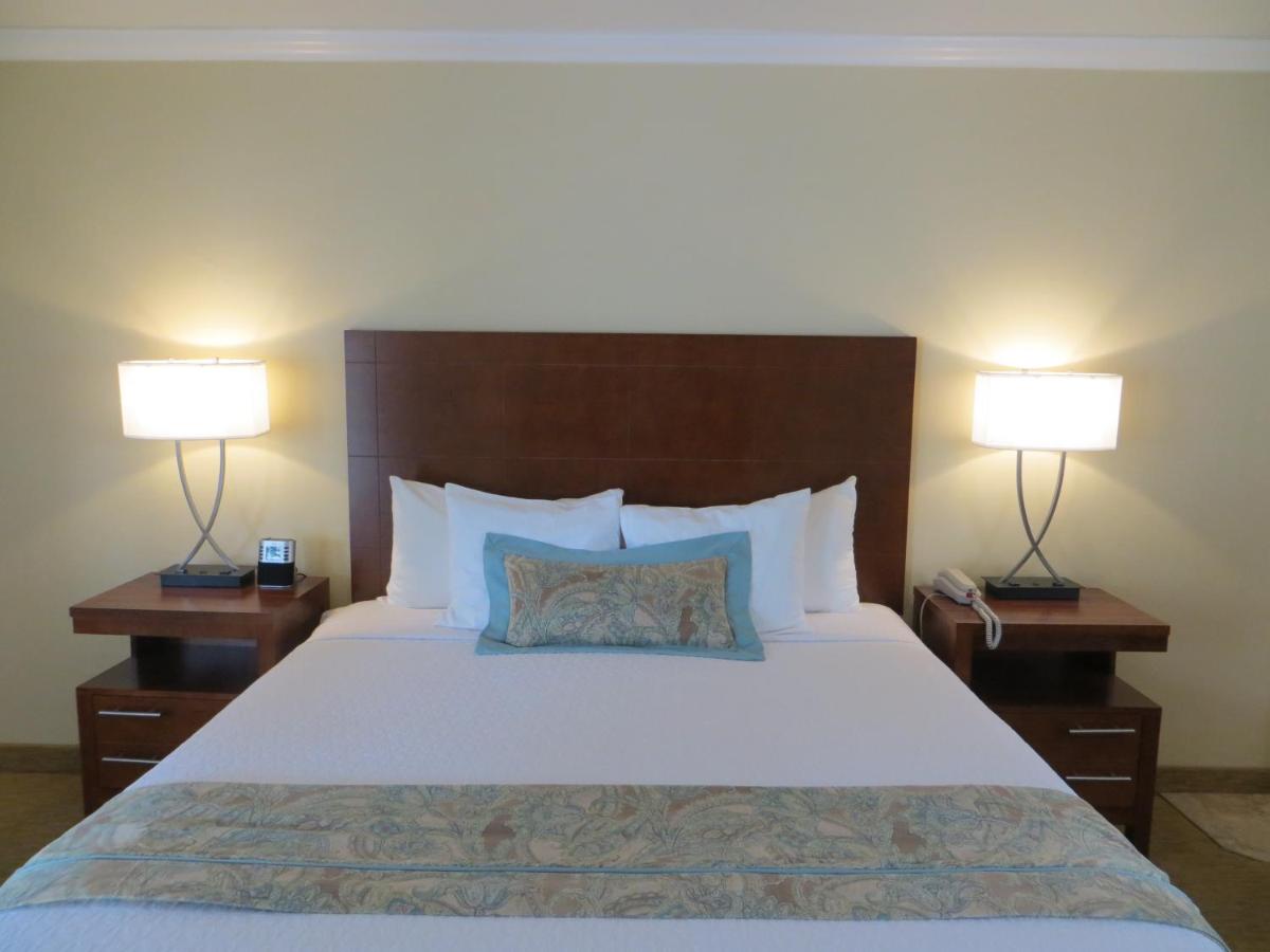  | Carmel Bay View Inn