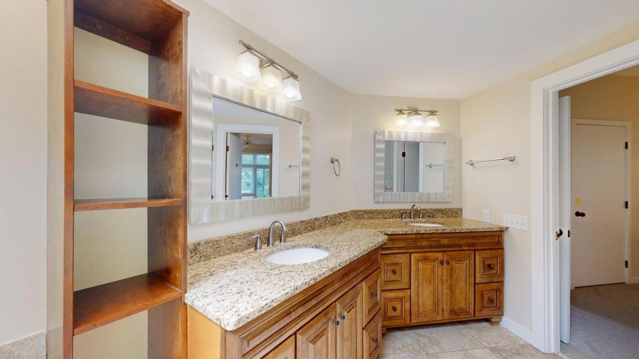 | 7609 Huntington Villas