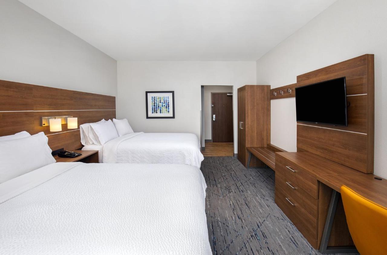  | Holiday Inn Express & Suites Carrollton West, an IHG Hotel