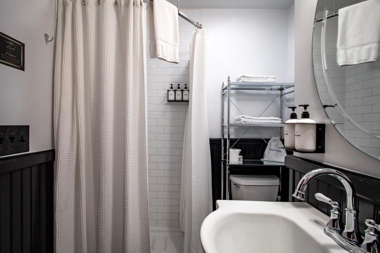 | Hotel Packwood