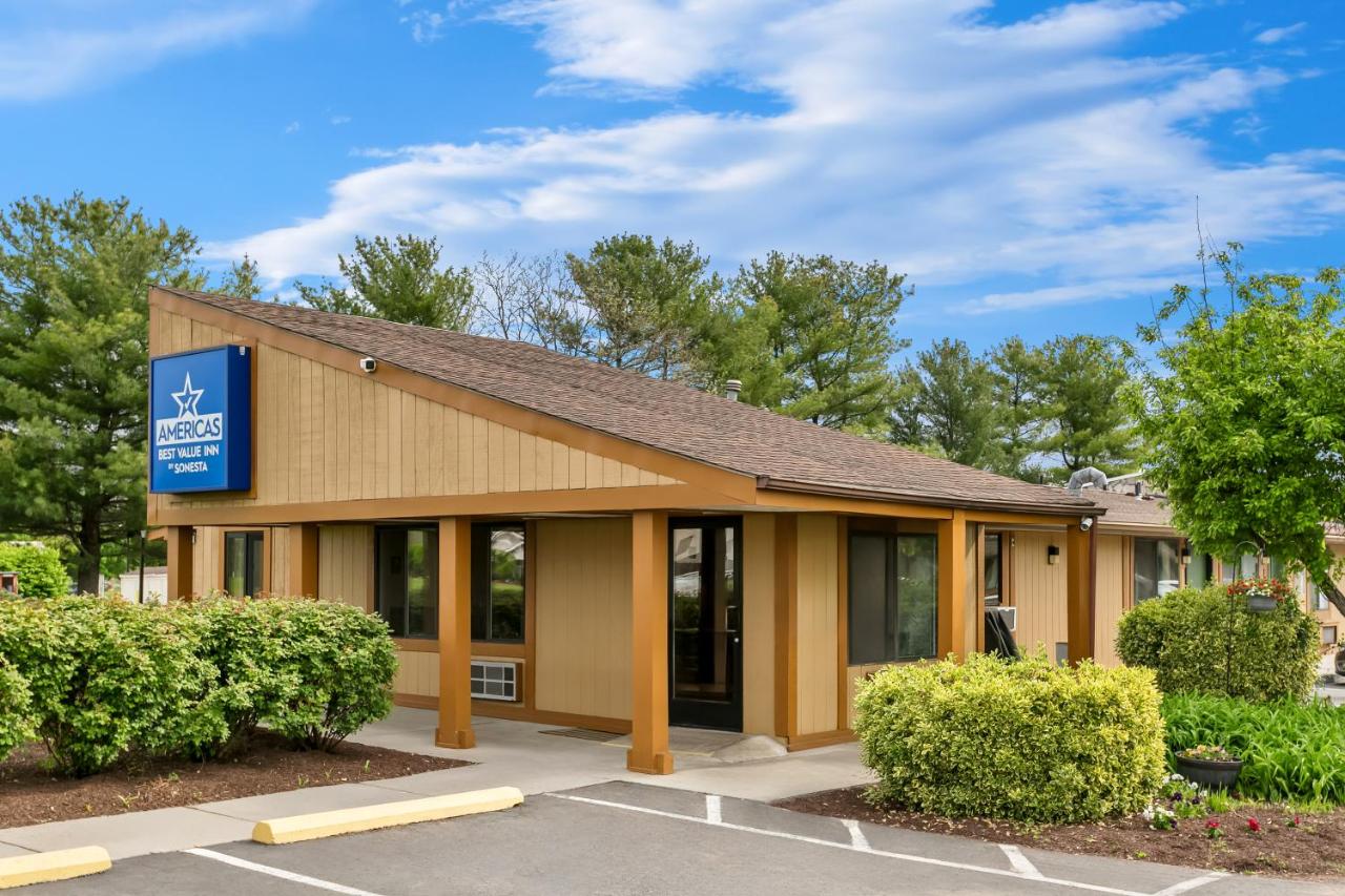 | Knights Inn Martinsburg