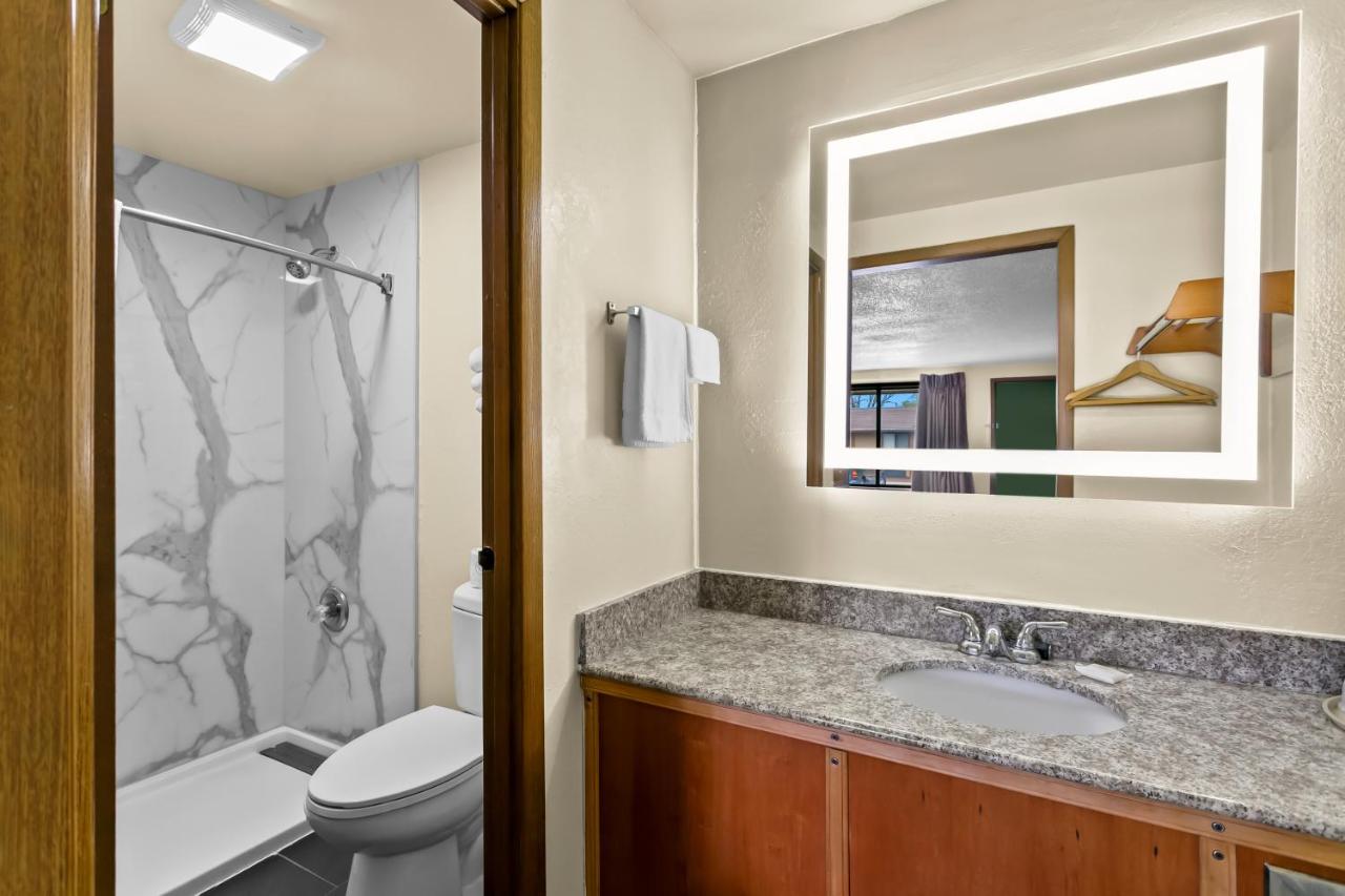 | Knights Inn Martinsburg