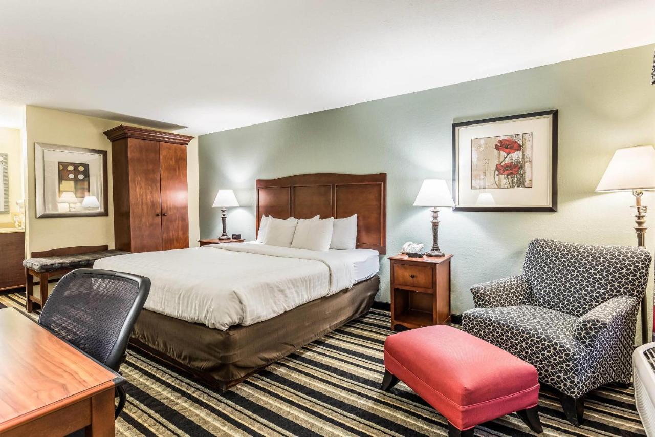 King Room - Non-Smoking at Clarion Pointe Huntsville Research Park