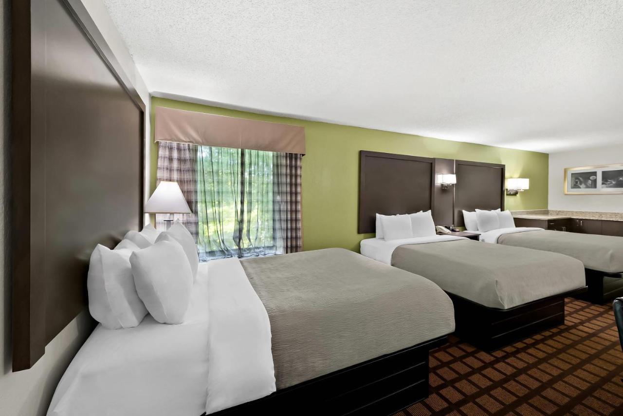 | Quality Inn Raeford