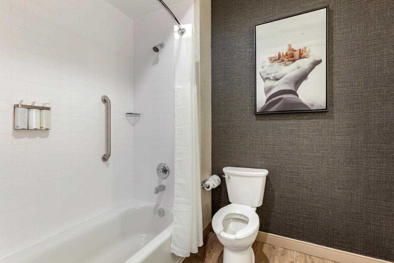 King Suite - Accessible/Non-Smoking at Cambria Hotel Richardson - Dallas