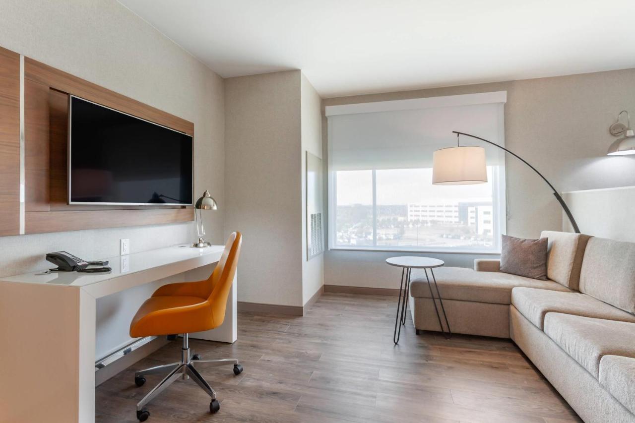 King Suite - Accessible/Non-Smoking at Cambria Hotel Richardson - Dallas